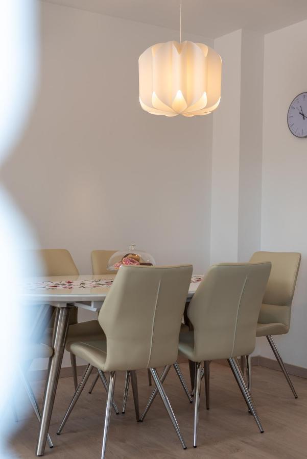 Apartman Lotos Apartment Trogir Bagian luar foto