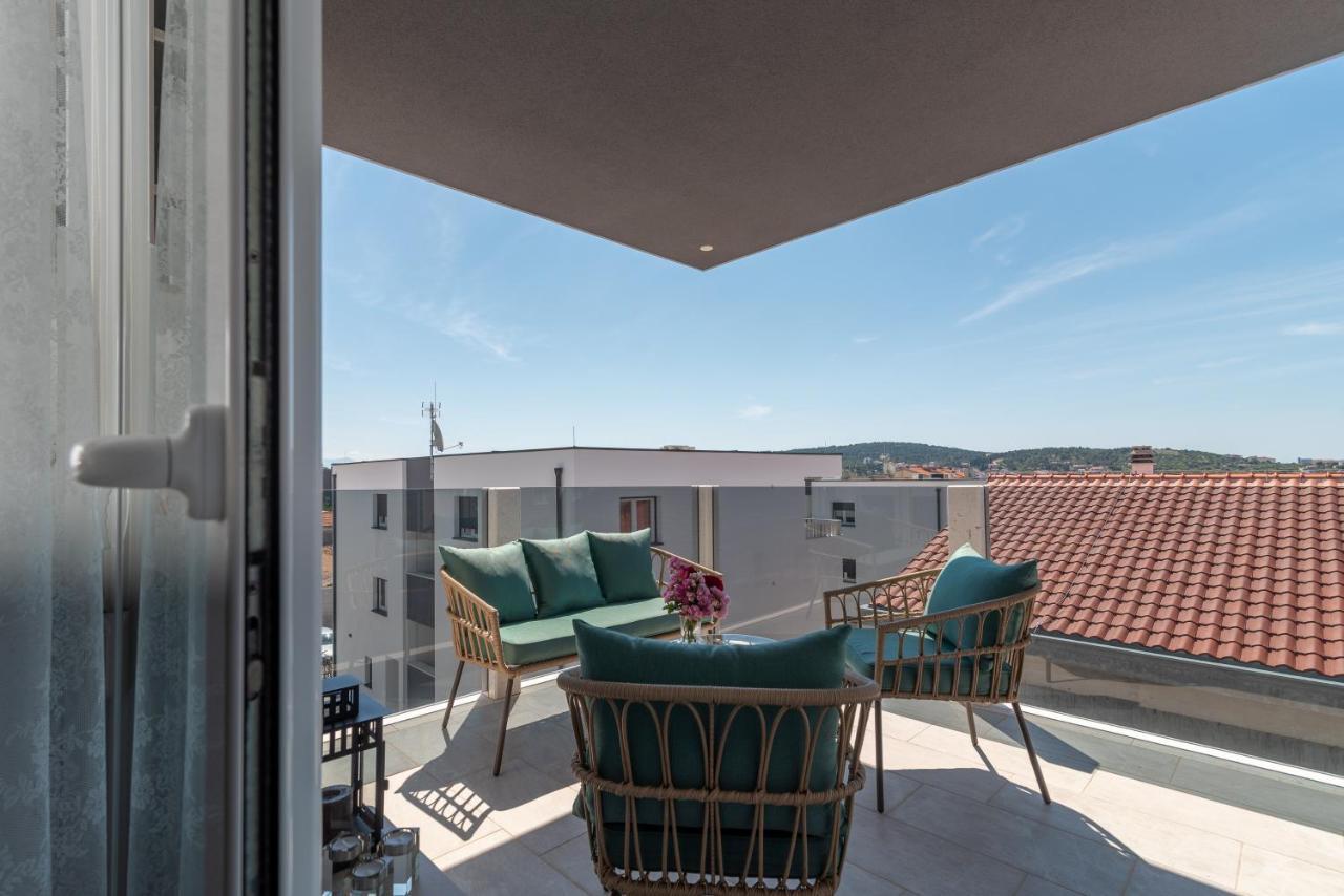 Apartman Lotos Apartment Trogir Bagian luar foto